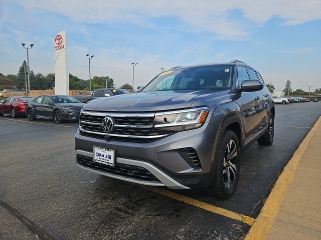 2021 Volkswagen Atlas SEL Premium photo 3