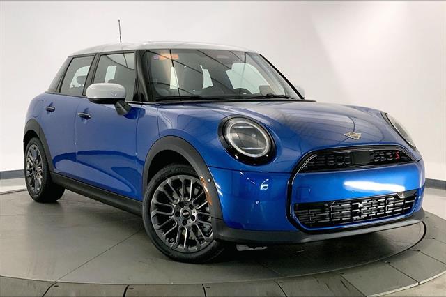 2026 MINI Hardtop 4 Door S's photo
