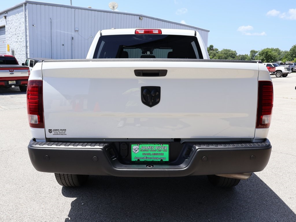 2024 Ram 1500 Classic Warlock photo 4