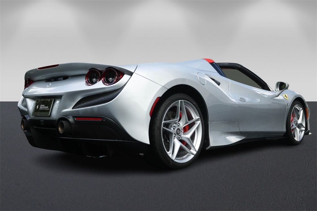 2021 Ferrari F8 Spider Base photo 3