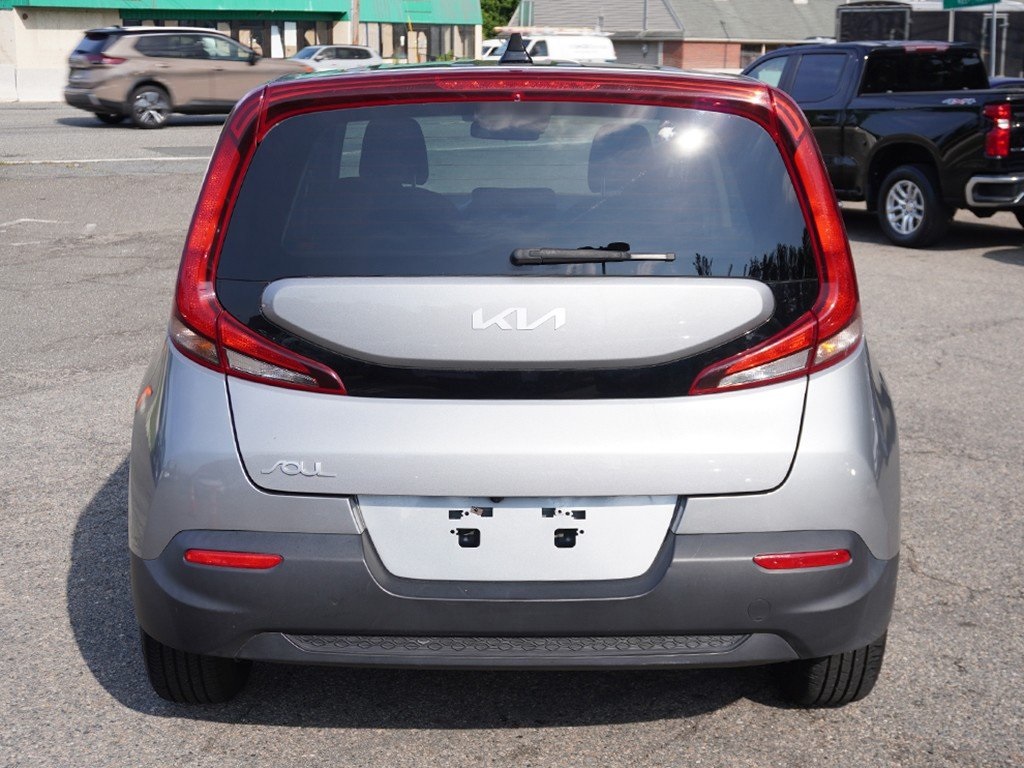 2022 Kia Soul LX photo 11