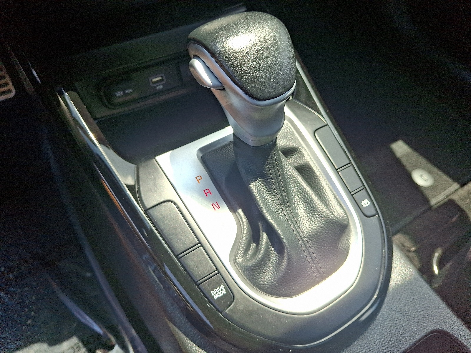2023 Kia Forte GT-Line photo 16