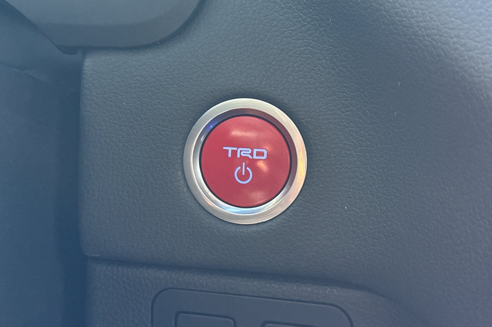 2023 Toyota Sequoia TRD Pro photo 20