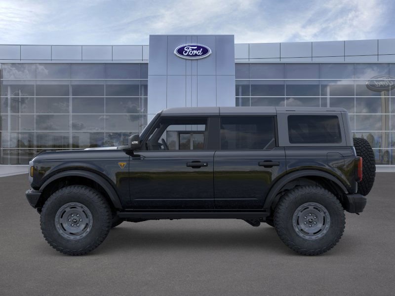 2024 Ford Bronco Badlands photo 2