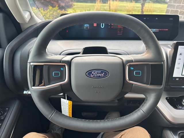 2025 Ford Expedition MAX photo 13