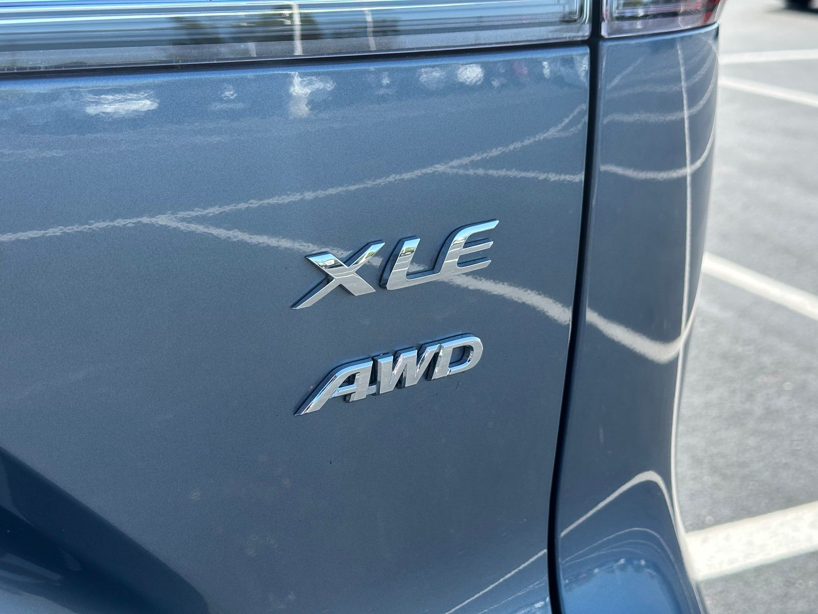 2023 Toyota Corolla Cross XLE photo 31