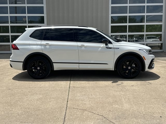 3VV8B7AX4RM222019