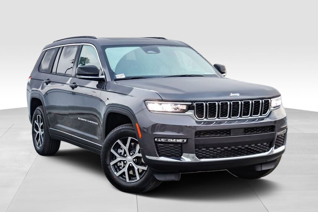 2025 Jeep Grand Cherokee Limited photo 2