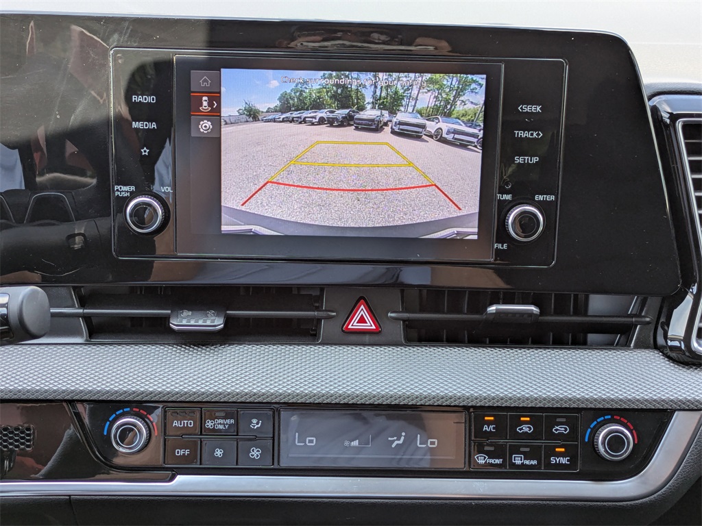 2025 Kia Sportage Hybrid LX photo 15