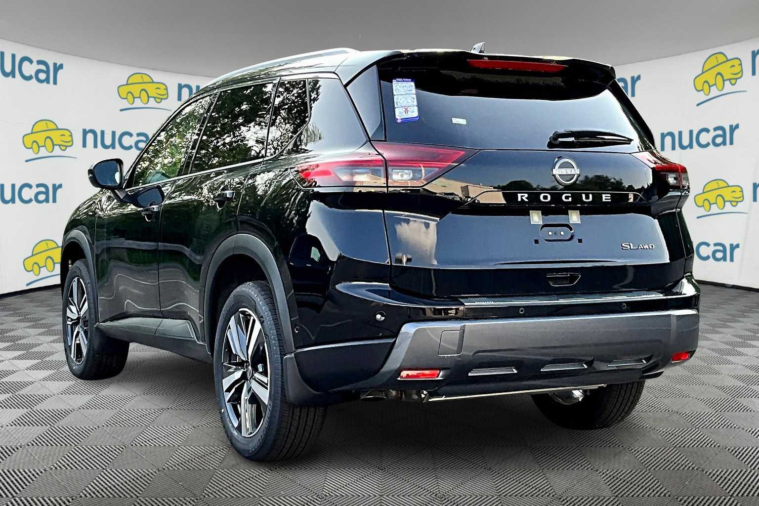 2025 Nissan Rogue SL photo 2
