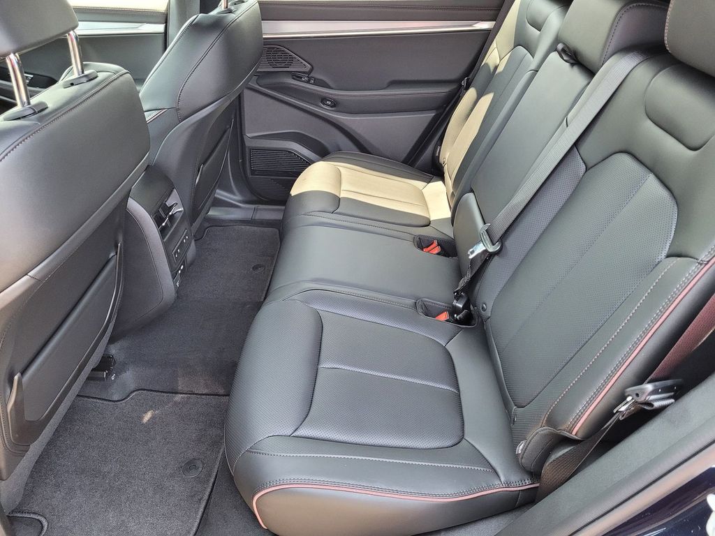 2025 Jeep Wagoneer S Launch Edition photo 7