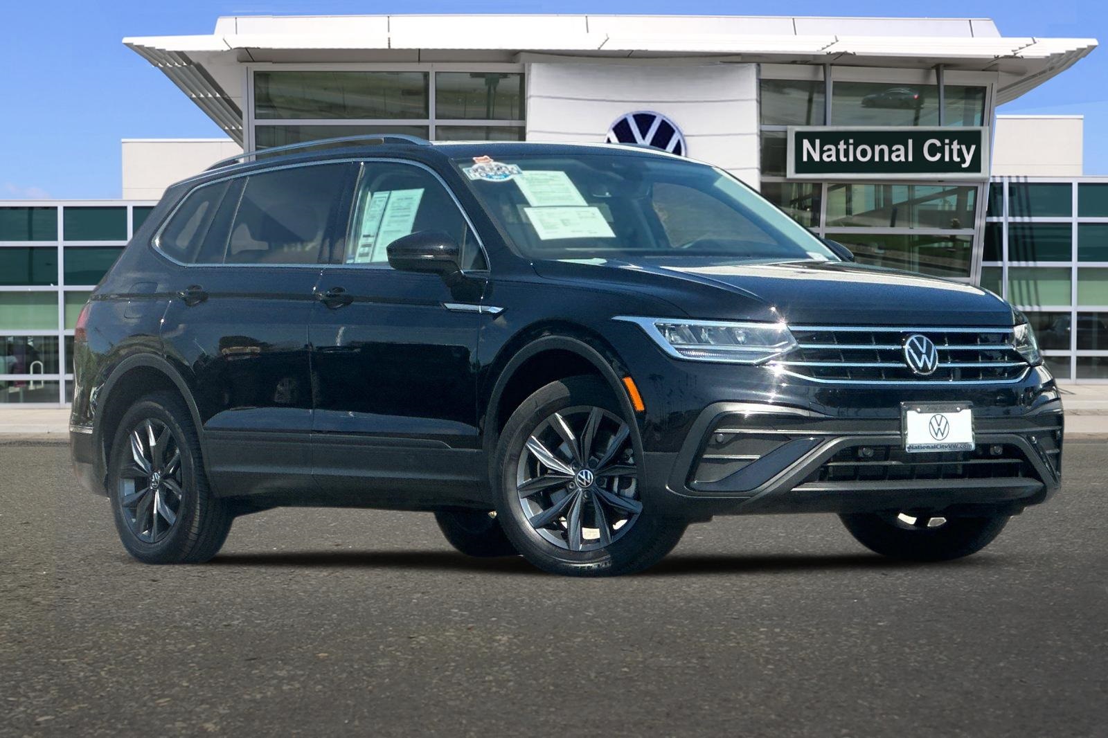 2022 Volkswagen Tiguan SE photo 2