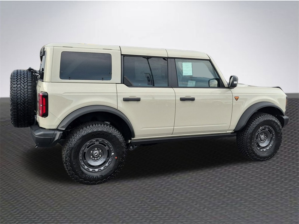 2025 Ford Bronco Badlands photo 4