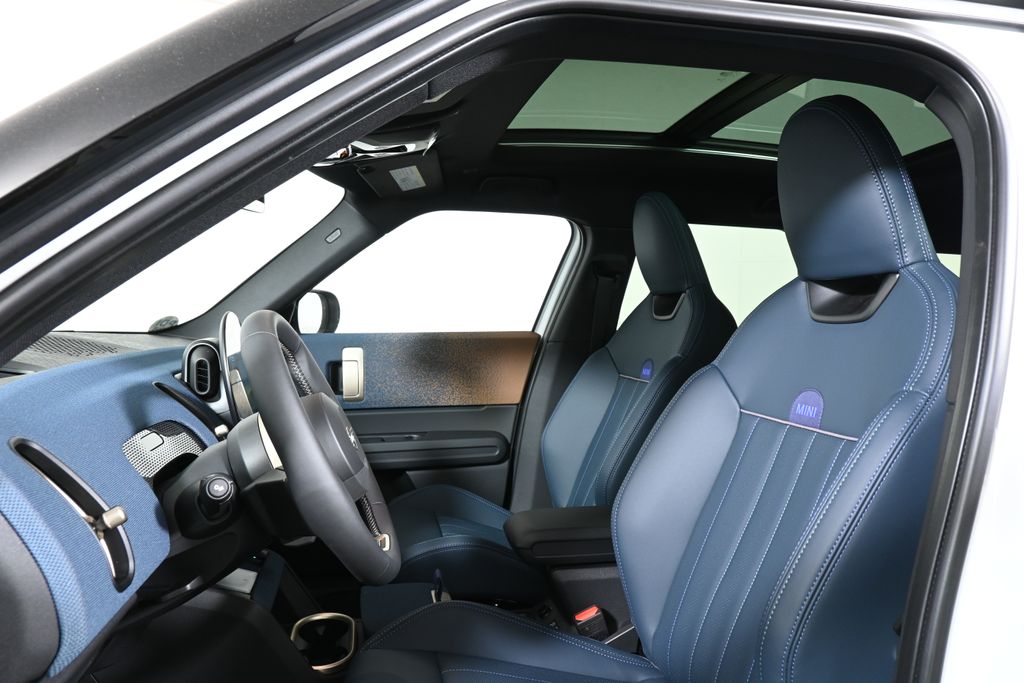 2025 Mini Countryman S ALL4 photo 11