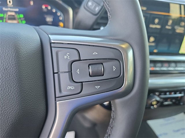 2025 Chevrolet Silverado RST photo 16
