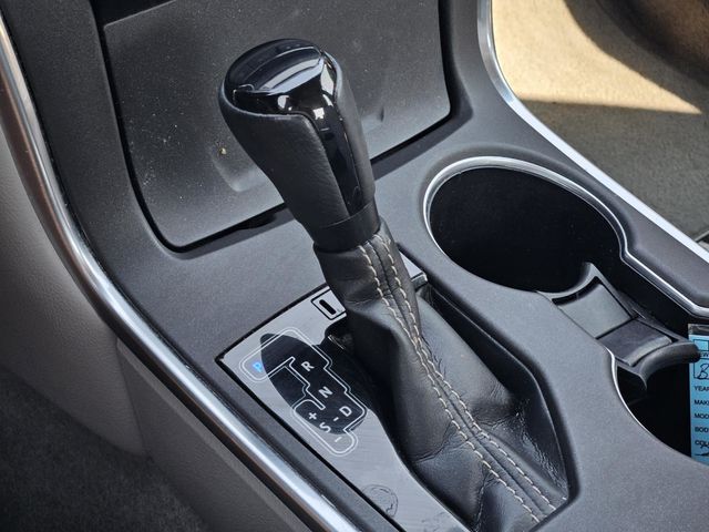 2017 Toyota Camry XLE photo 22