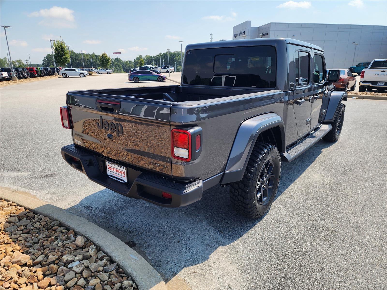 2025 Jeep Gladiator Sport photo 3