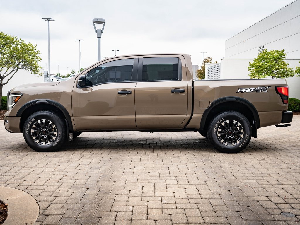 2021 Nissan Titan PRO-4X photo 5
