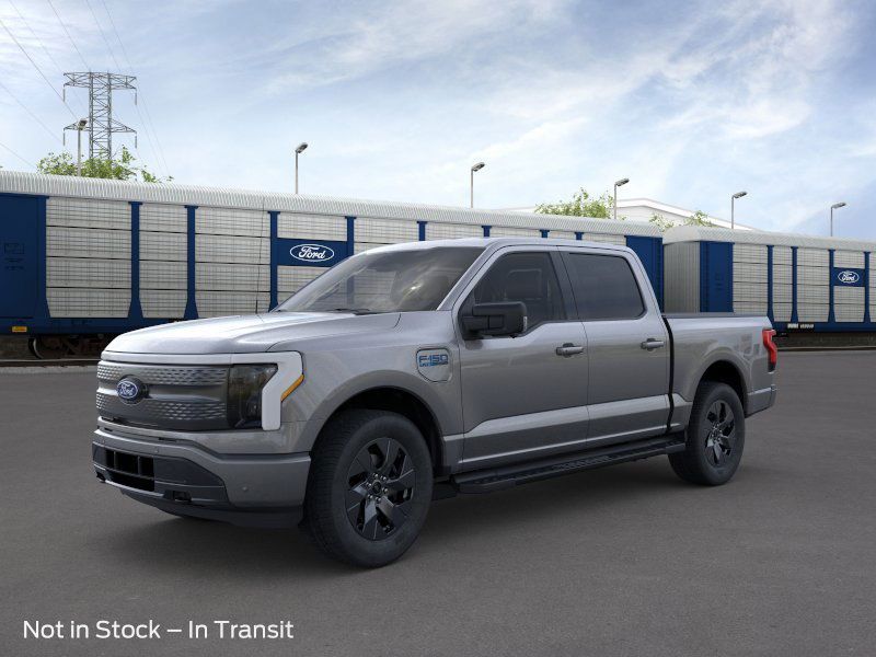 2025 Ford F-150 Lightning Flash's photo