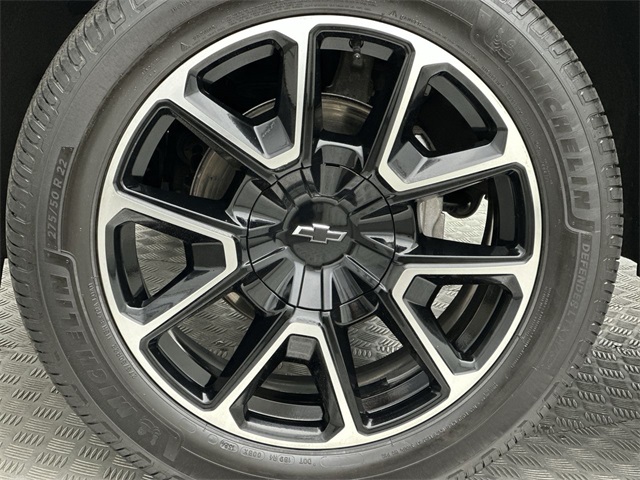 2022 Chevrolet Tahoe RST photo 2
