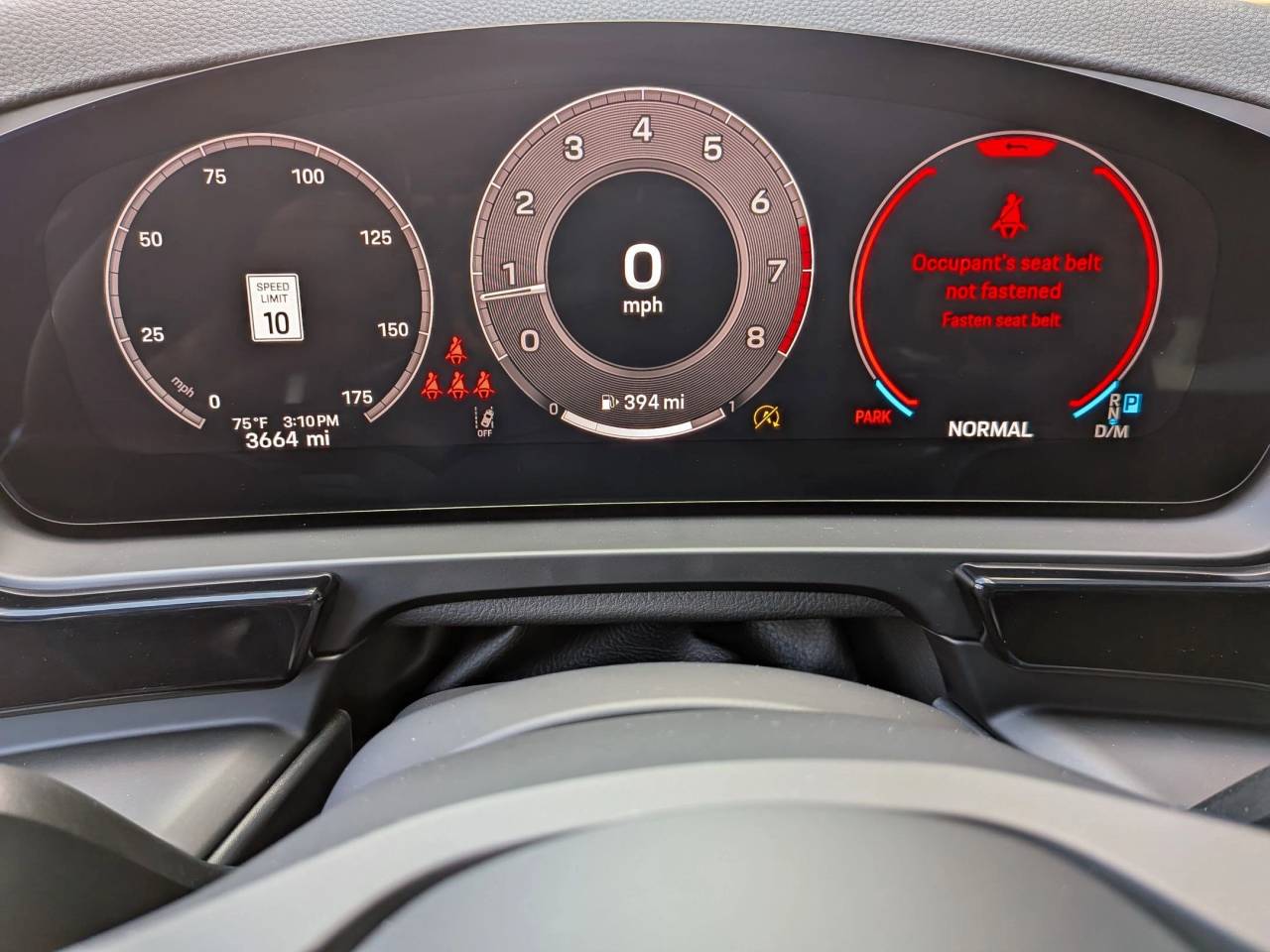 2025 Porsche Cayenne Base photo 15