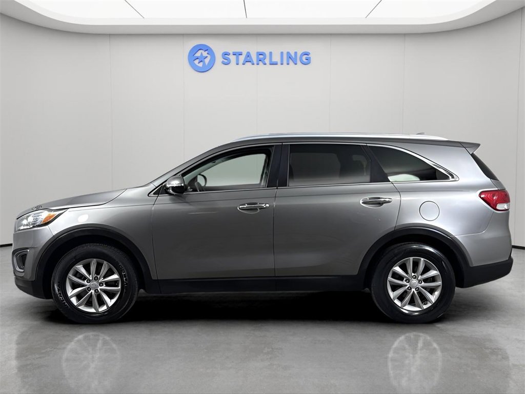 2017 Kia Sorento LX photo 3