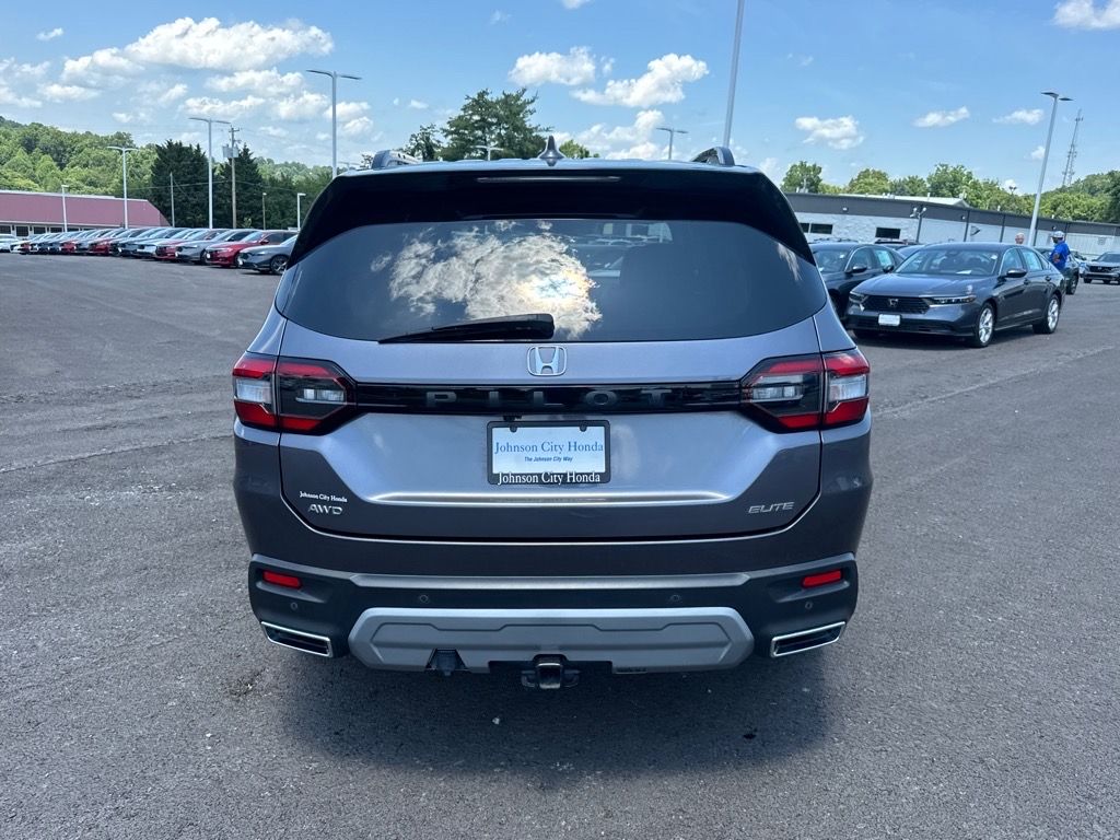 2023 Honda Pilot Elite photo 3