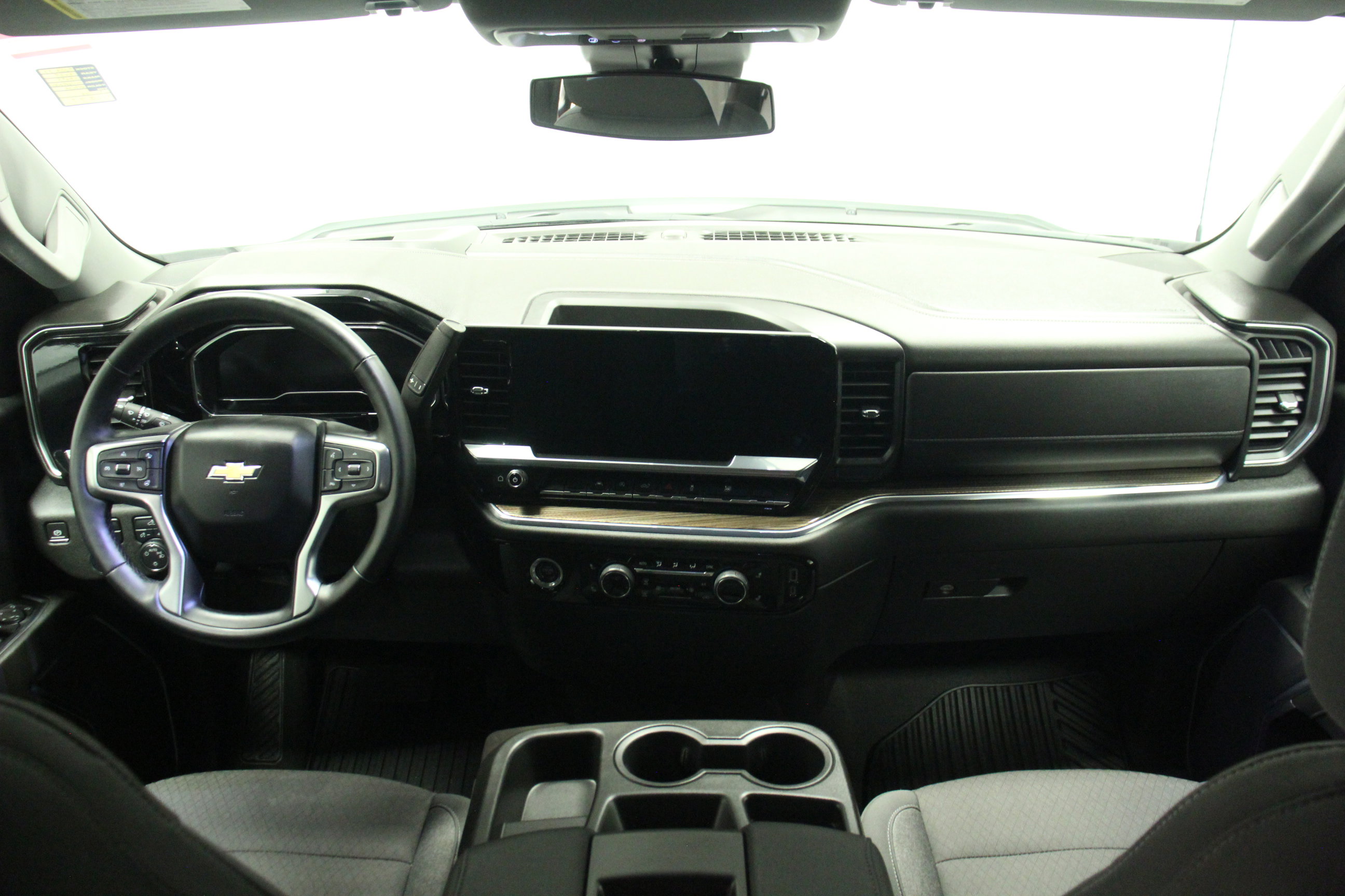 2024 Chevrolet Silverado 1500 LT photo 15