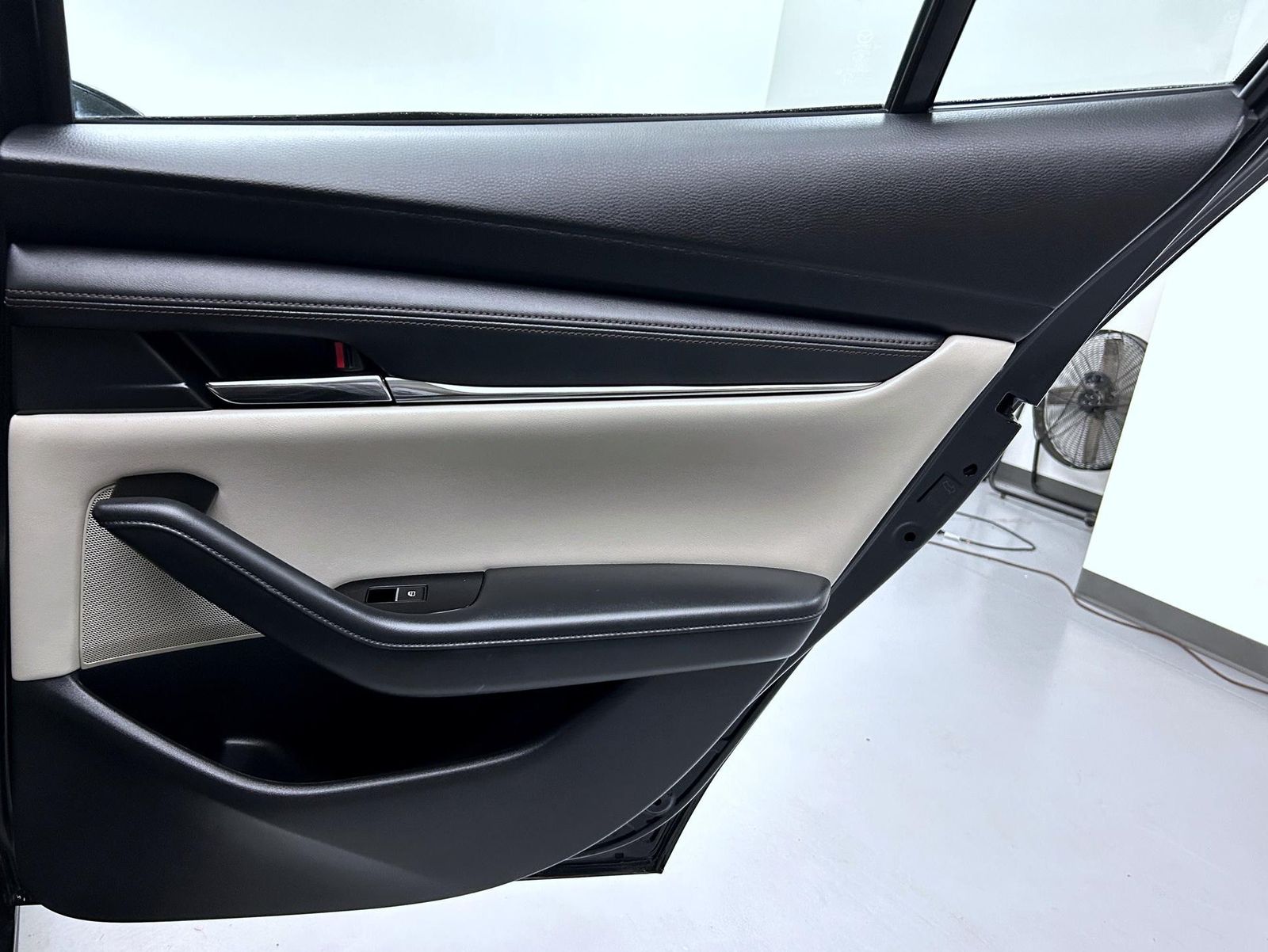 2019 Mazda Mazda3 Select photo 16