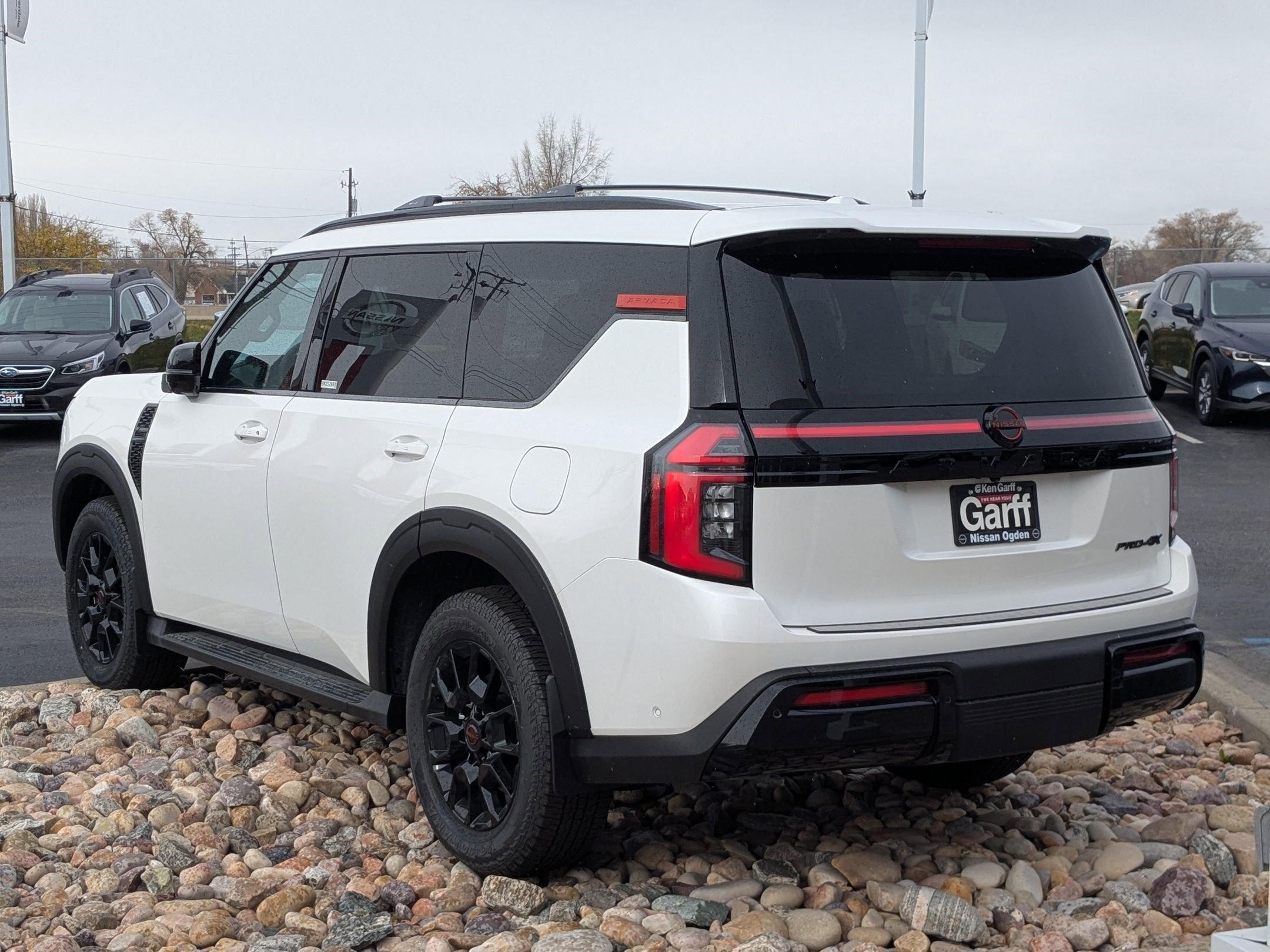 2025 Nissan Armada photo 4