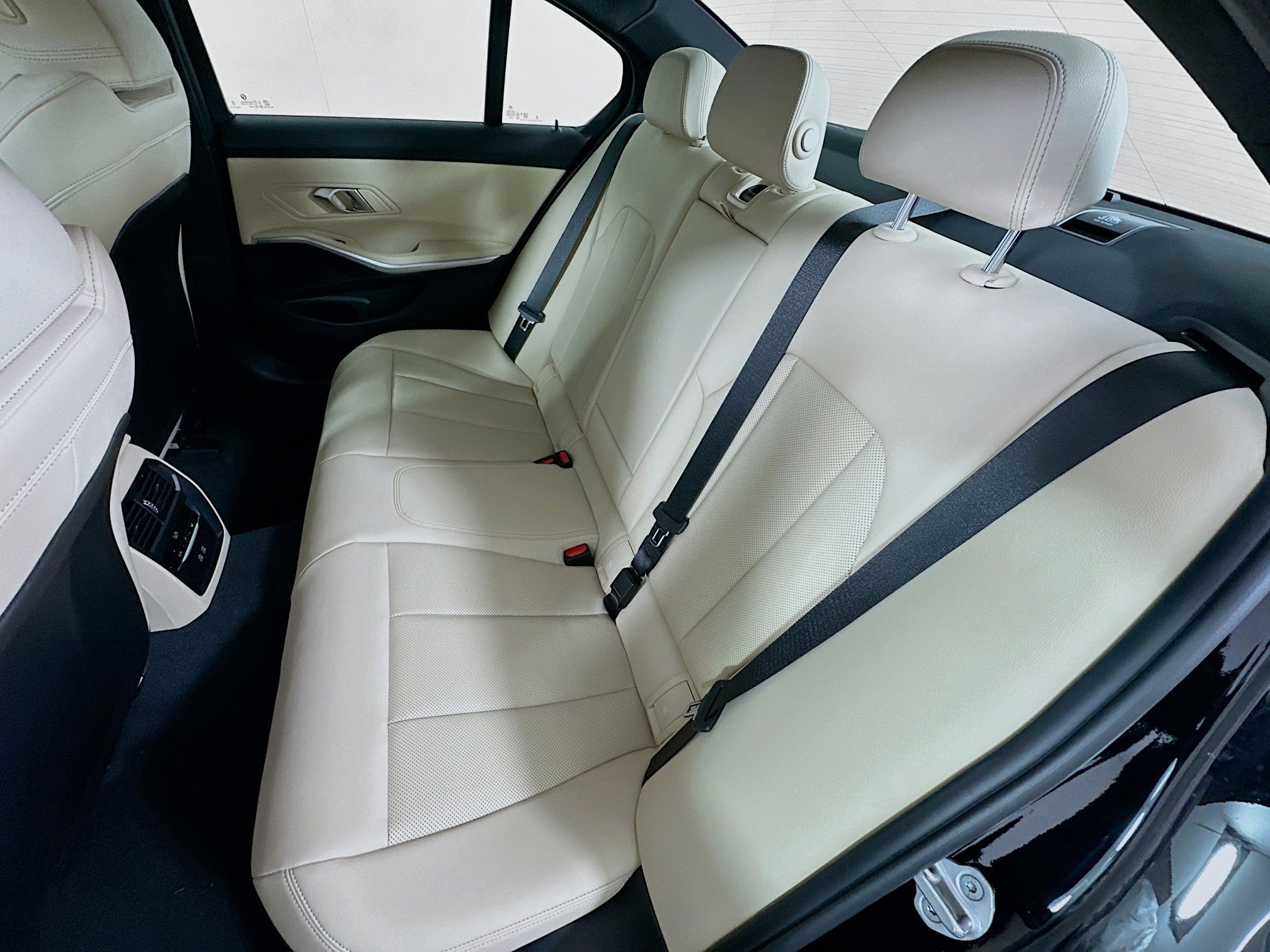 2025 Bmw 330i photo 19