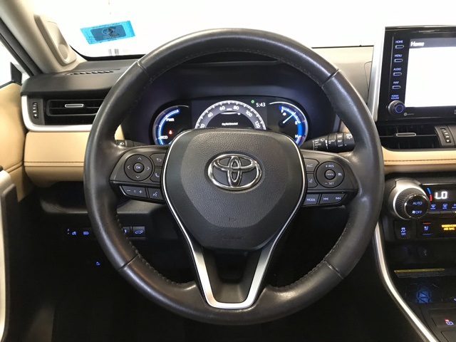 2020 Toyota RAV4 Hybrid Limited photo 19
