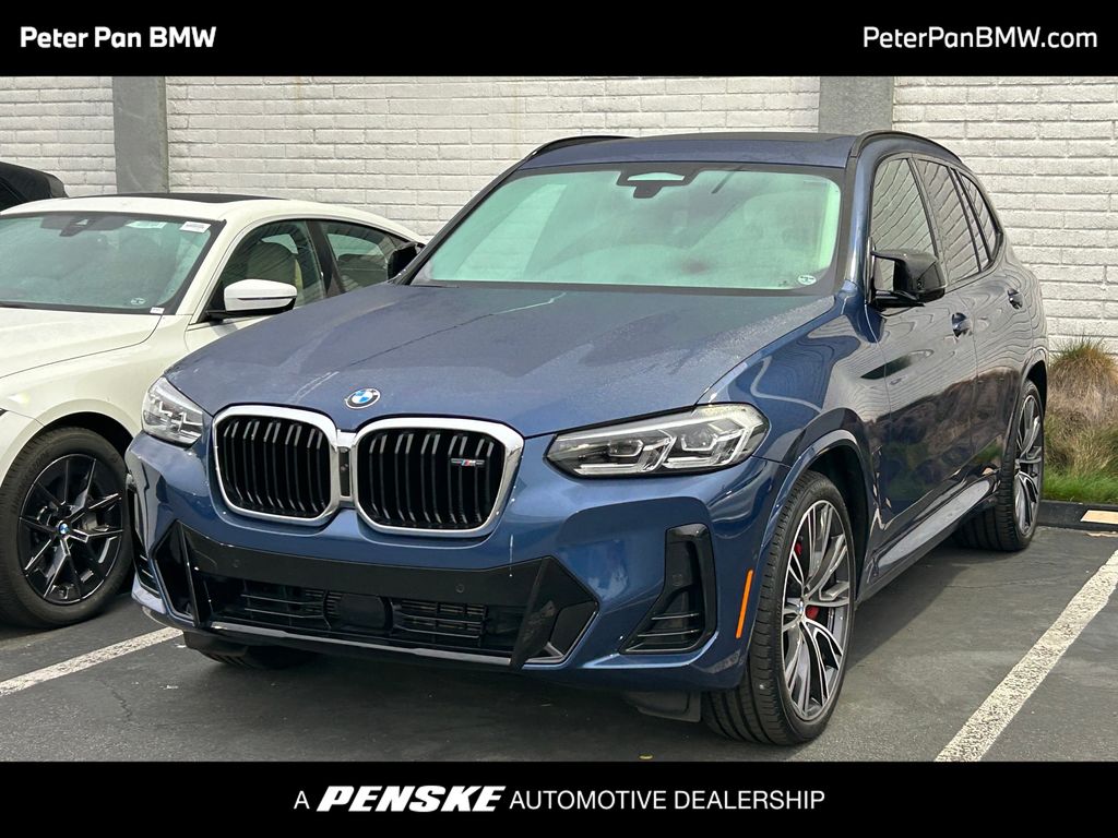 2022 BMW X3 40i's photo