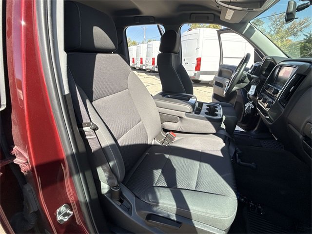2016 Chevrolet Silverado 1500 LT photo 9
