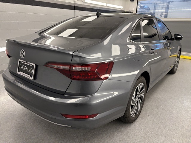 2021 Volkswagen Jetta SEL photo 4