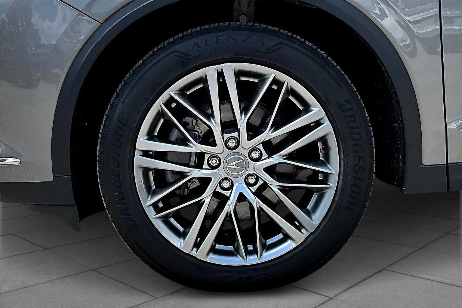 2023 Acura MDX SH-AWD Advance photo 15