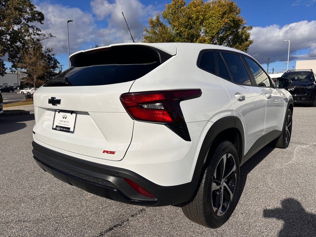 2024 Chevrolet Trax photo 3