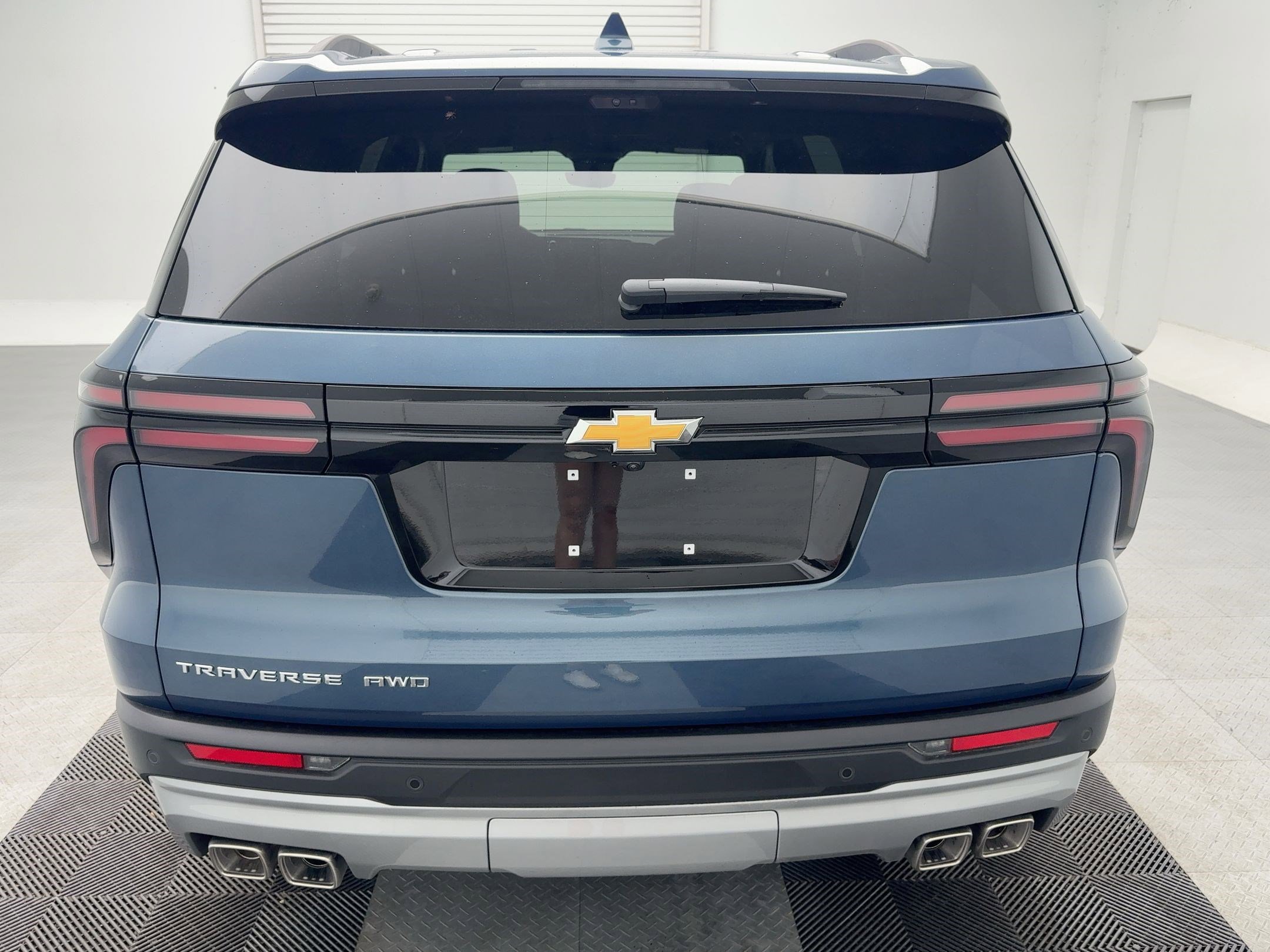 2026 Chevrolet Traverse photo 10