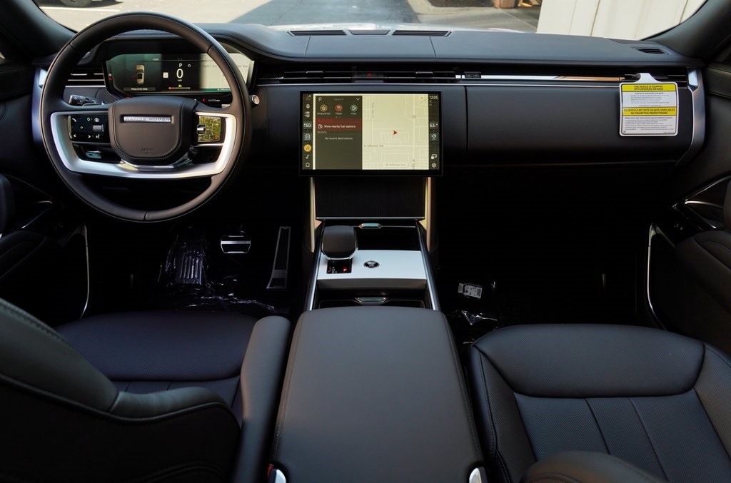 2025 LAND ROVER RANGE ROVER - Image 9