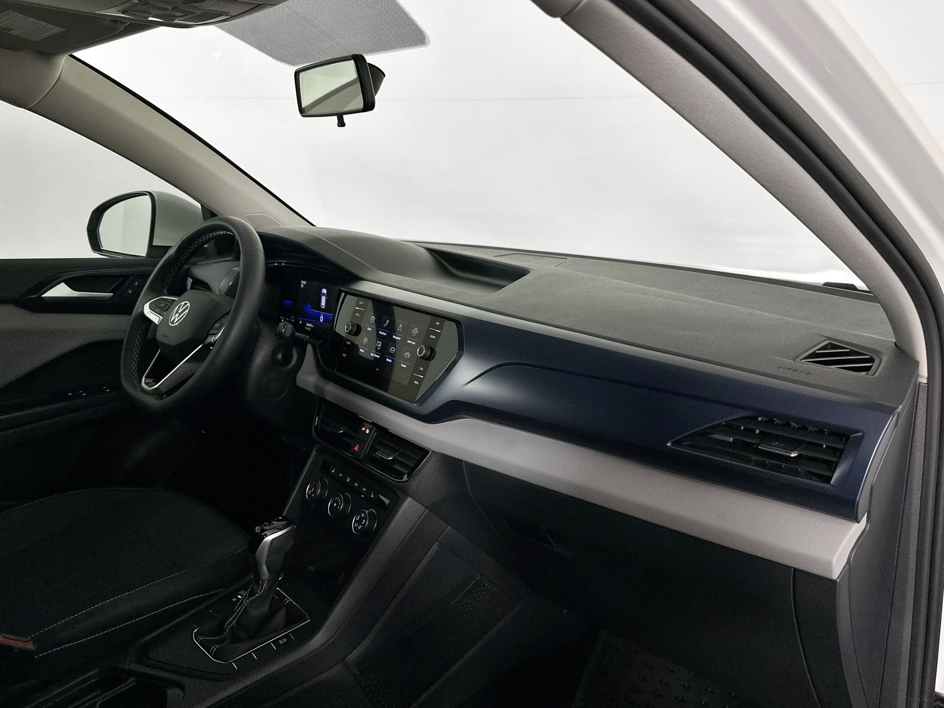 2022 Volkswagen Taos SE photo 20