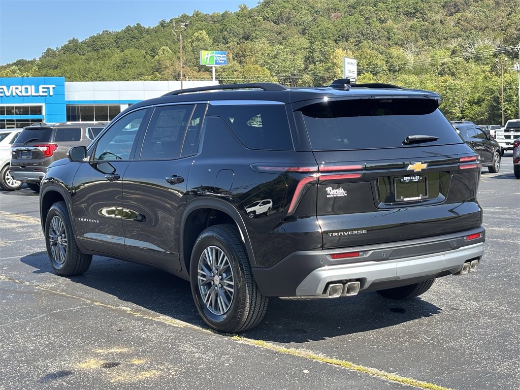 2026 Chevrolet Traverse photo 6