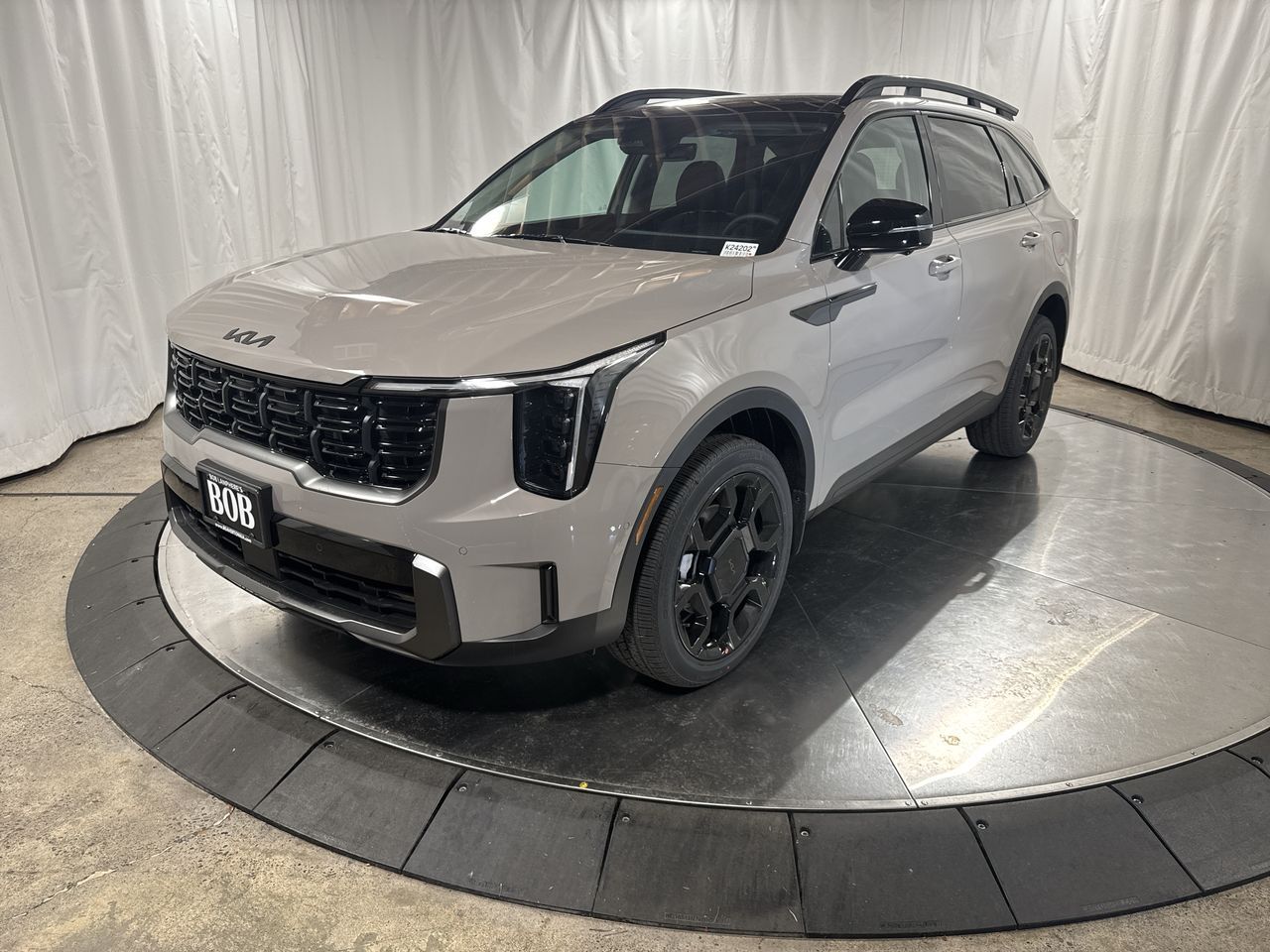 2025 Kia Sorento X-Line SX's photo