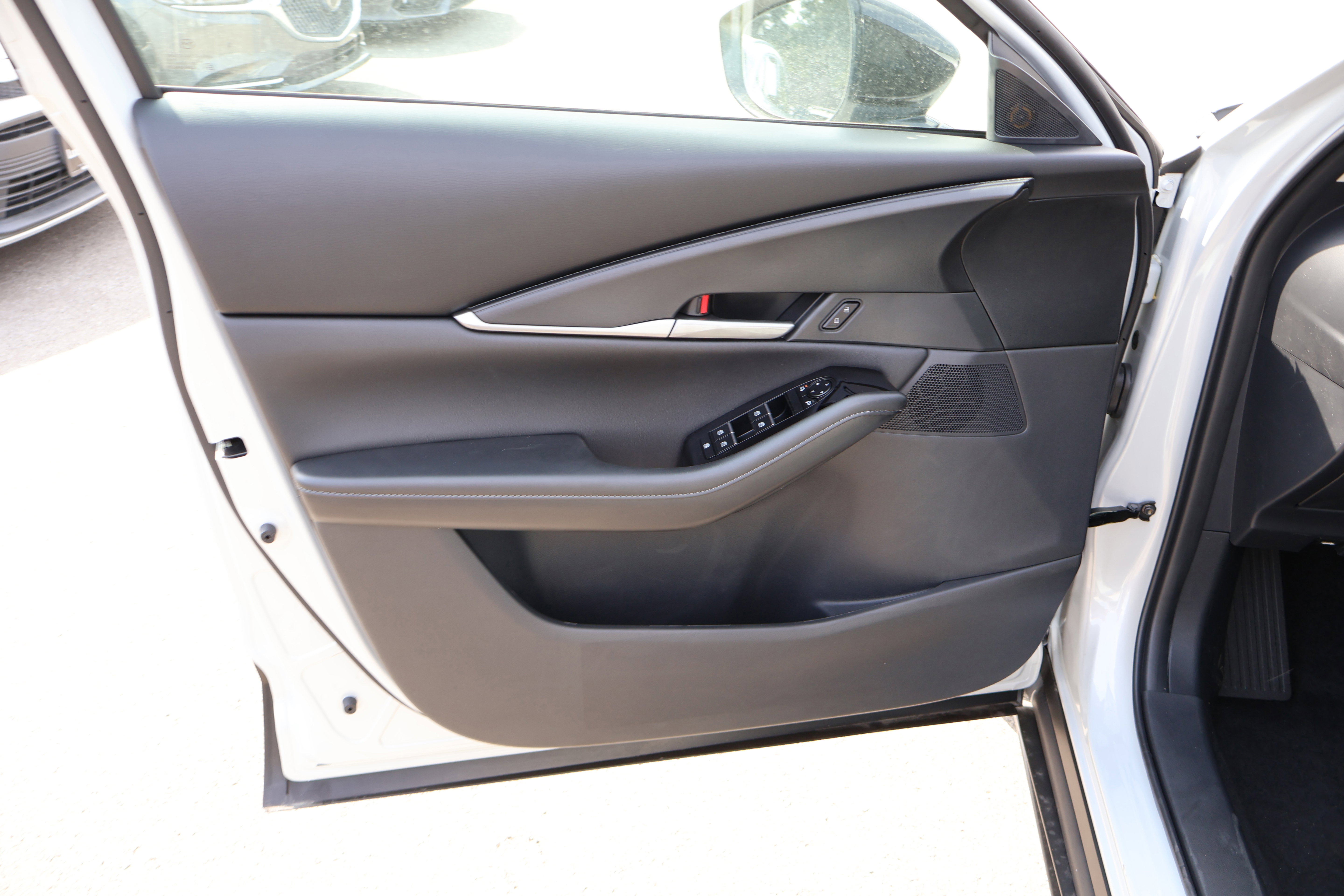 2025 Mazda CX-30 2.5 Select Sport photo 10