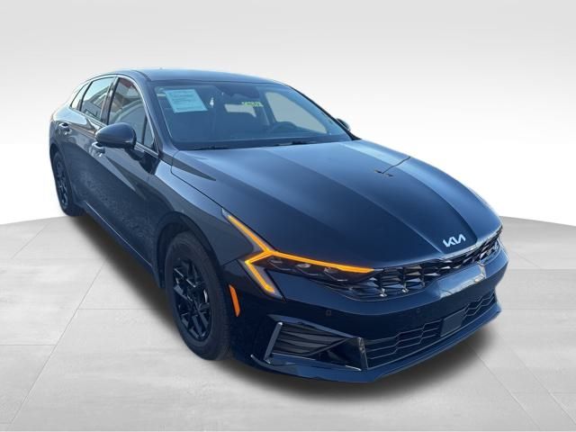 2026 Kia K5 LXS's photo