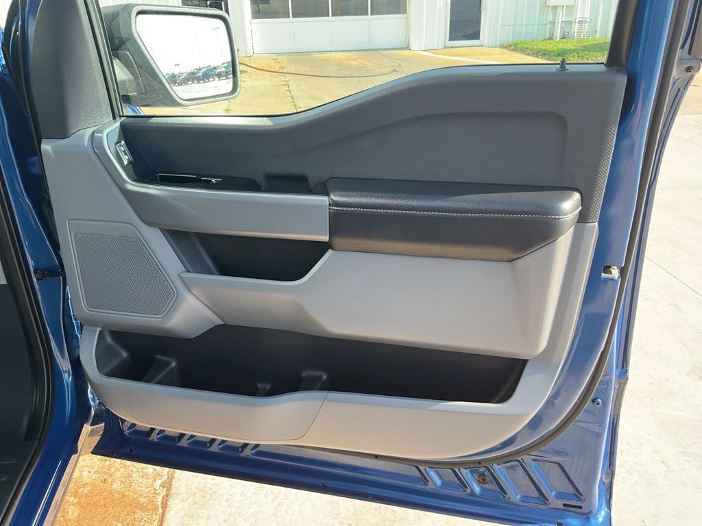 2023 Ford F-150 XLT photo 31