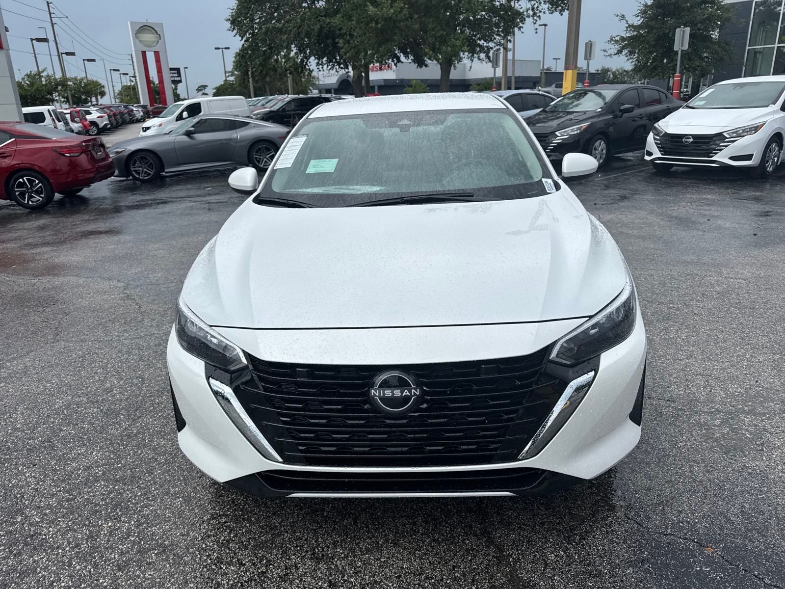 2025 Nissan Sentra SV photo 3