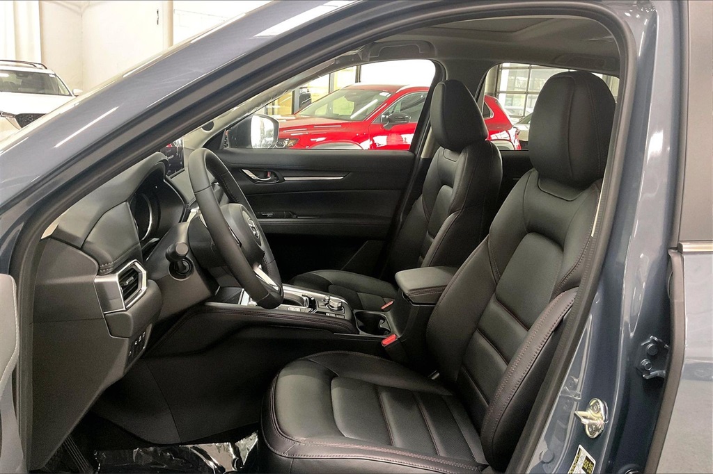 2025 MAZDA CX-5 - Image 8