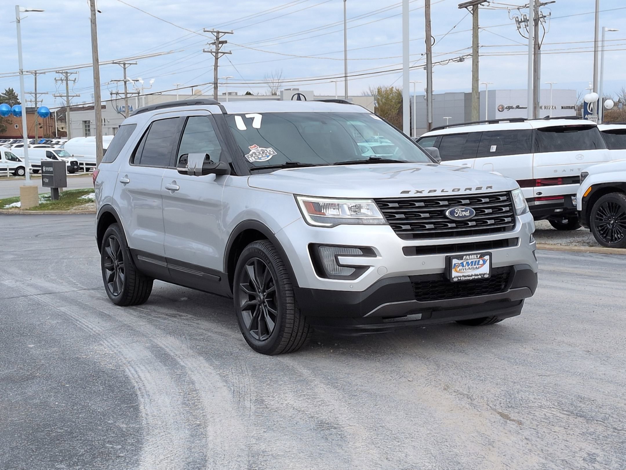 2017 Ford Explorer XLT's photo