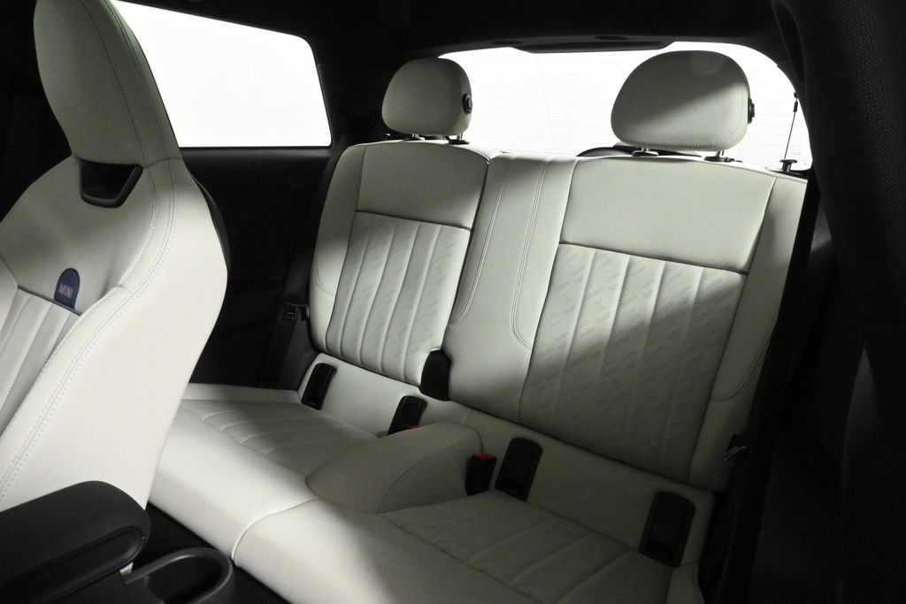 2025 Mini Cooper S photo 4