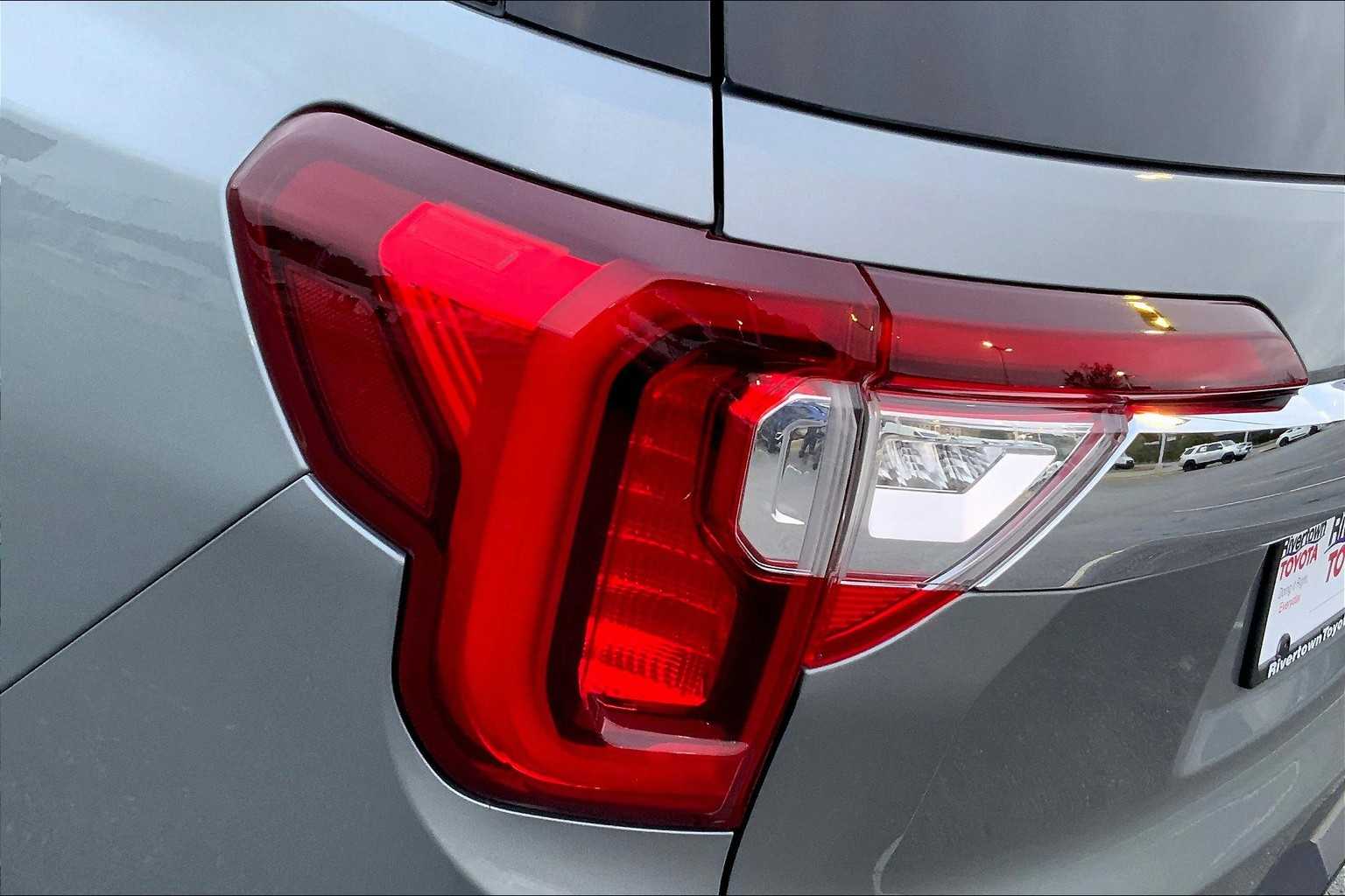 2023 Gmc Acadia SLT photo 26
